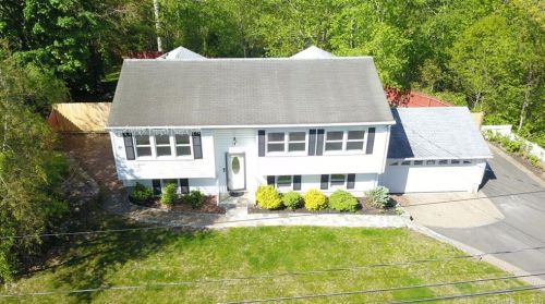 197 Pinecrest Dr, Waterbury CT  06708-1860 exterior