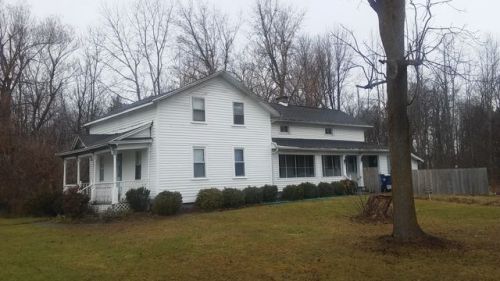 1450 Dodge Rd, Amherst NY  14068-1310 exterior