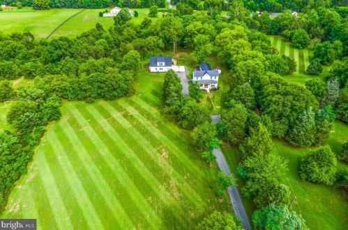 10719 Kettle Run Rd, Nokesville VA  20181-1715 exterior