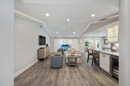 104 Micco Cir, Jupiter, FL 33458-7730