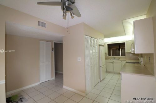13282 Pineapple Palm Ct, Delray Beach, FL 33484-1408