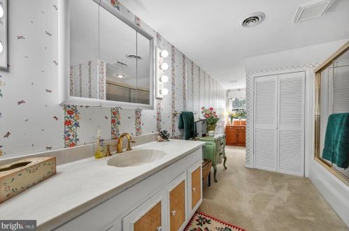 1743 Tall Oaks Rd, Molino PA  17961-9502 exterior