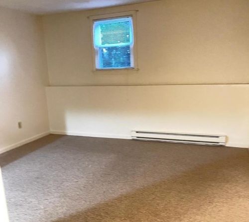200 Manville Hill Rd, Cumberland, RI 02864-1376