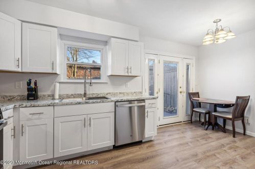 60 Greenwood Loop Rd, Bricktown NJ  08724-1254 exterior