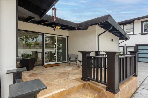 3841 Pacific Ave, Long Beach CA  90807-3227 exterior