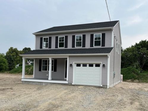11 Bradford Dr, Lincoln, RI 02865-2318