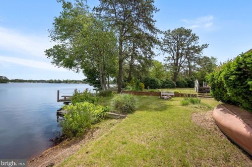 100 Spring Ter, Browns Mills NJ  08015-6502 exterior