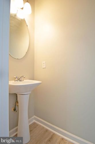 244 Kentland Ave, Dover DE  19901-5292 exterior