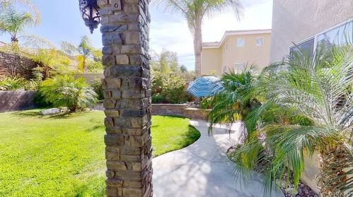 28608 Vineyard Ln, Santa Clarita, CA 91384-4708