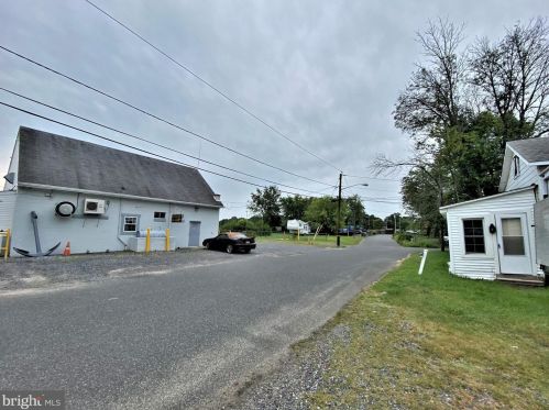 84 Riverview Ave, West Deptford NJ  08066-2248 exterior