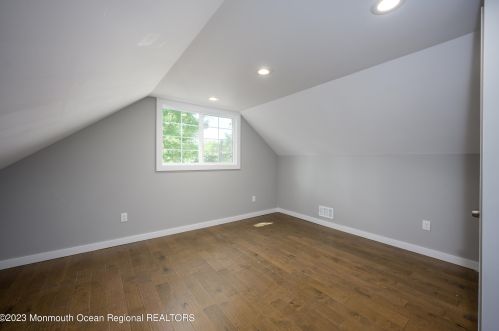 35 Buttonwood Pl, Hazlet NJ  07730-2173 exterior