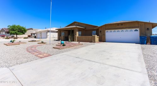 3088 Jamaica Blvd, Lake Havasu City, AZ 86406-6112