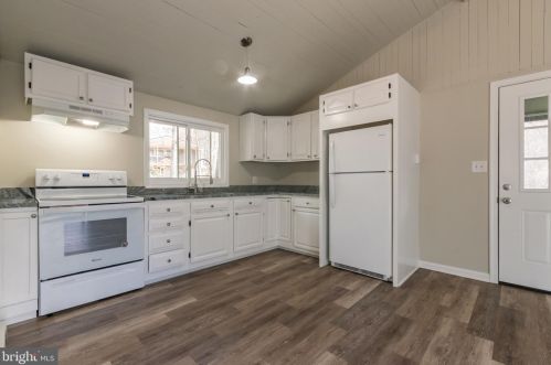 62 Turkey Trl, Gerrardstown WV  25420-3119 exterior