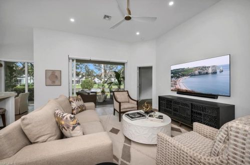 1992 Timarron Way, Naples FL  34109-3320 exterior