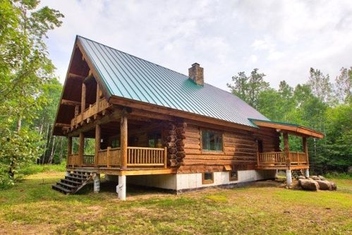 203 Lenny Preston Rd, Wilmington, NY
