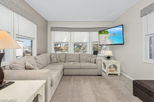 4794 Sandpiper Dr, Saint James City FL  33956-2833 exterior