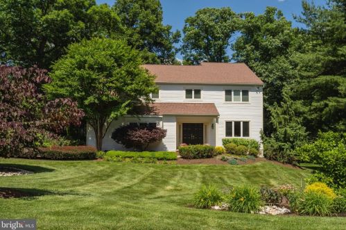 288 Huntsman Ln, Blue Bell PA  19422-2818 exterior