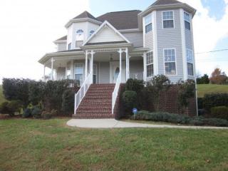 181 Dove Dr, Jonesborough, TN 37659-4780