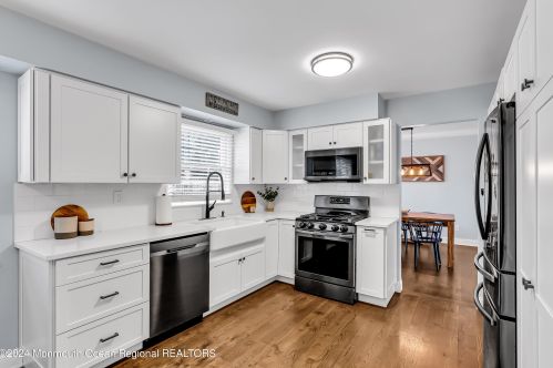 19 Conifer St, Wall Township NJ  07731-2620 exterior