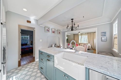 1457 Park Ave, Long Beach CA  90804-3102 exterior