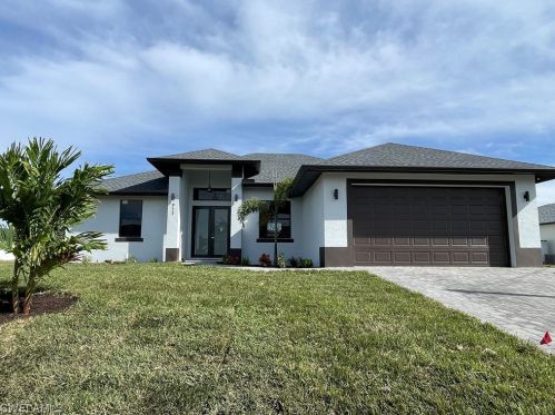 923 2nd Ave, Cape Coral, FL 33909-1297