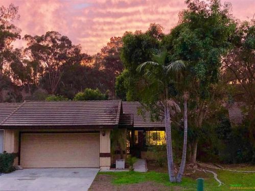 2887 Woodridge Cir, Carlsbad, CA 92008-1162
