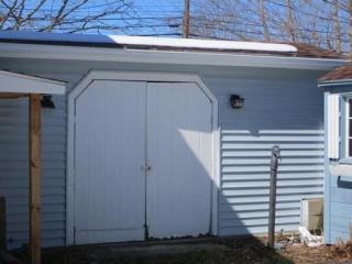 9 Floyd St, Billerica MA  01821-1120 exterior
