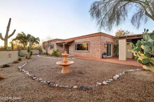 7071 Circolo Pl, Tucson, AZ 85741-2519