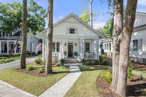 54 Sweet Olive Dr, Beaufort, SC 29907-2691