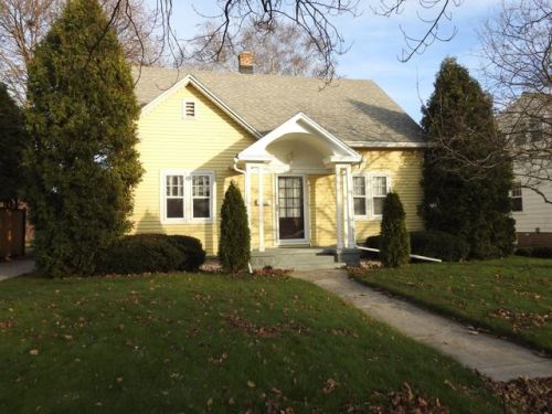 1145 18th St, Manitowoc WI  54220-2621 exterior