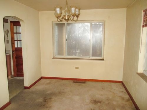 140 Magnolia St, Whitaker PA  15120-2439 exterior