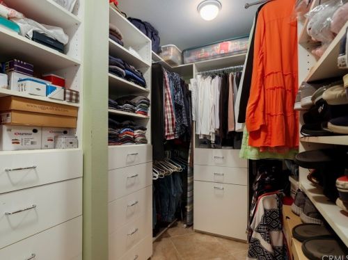 6569 Pinion St, Calabasas CA  91377-1212 exterior