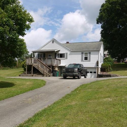 5136 Hardt Rd, Gibsonia, PA 15044-8136