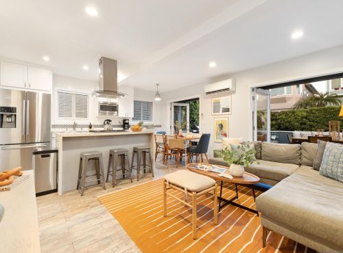 824 Anacapa Ct, San Diego CA  92109-8203 exterior