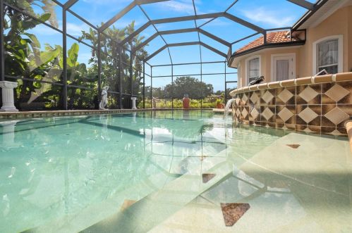 18511 Hancock Bluff Rd, Dade City, FL 33523-6198