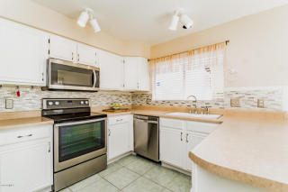 3150 Wahalla Ln, Phoenix, AZ 85050-3550