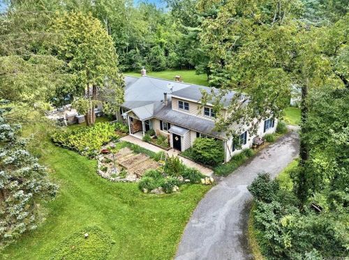 169 Lime Ridge Rd, Poughquag NY  12570-5449 exterior