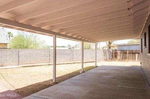 8136 12 St, Phoenix AZ 85022-3137 exterior