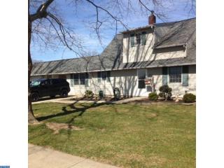 78 Northpark Dr, Levittown, PA 19054-3499