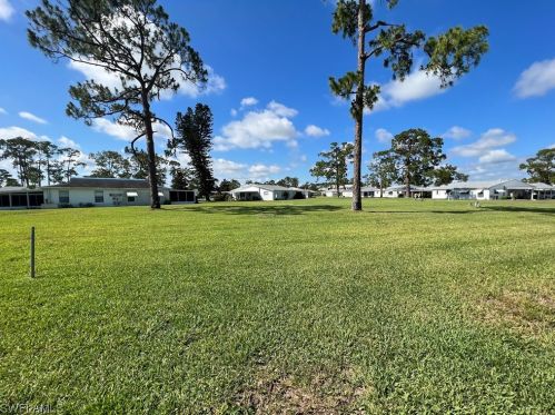 41 Desert Candle Cir, Lehigh Acres FL  33936-7360 exterior