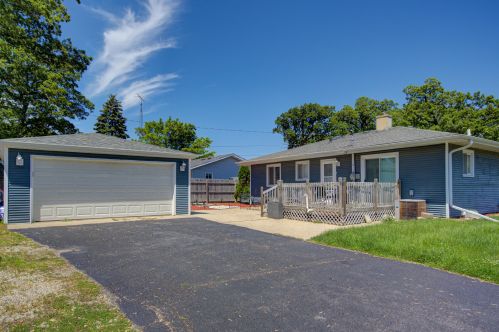 2103 84th St, Kenosha WI  53143-1622 exterior