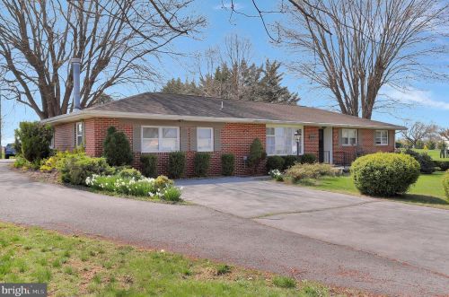 802 Joy Dr, Upton, PA 17225-9026