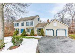 18 Devonshire Ln, Madison, CT 06443-1681