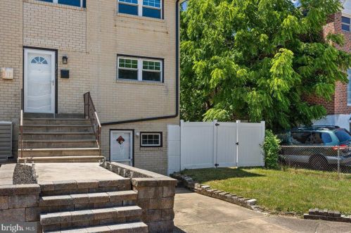 3720 Academy Rd, Philadelphia, PA 19154-2002