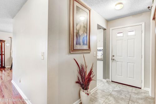 2203 Iona Dr, Cocoa, FL 32926-5609