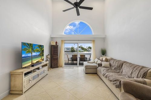 812 Ocean Dunes Cir, Jupiter FL  33477-9121 exterior