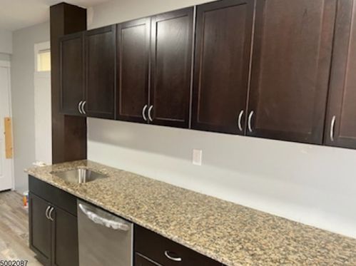 200 Myrtle Ave, Irvington NJ  07111-3305 exterior