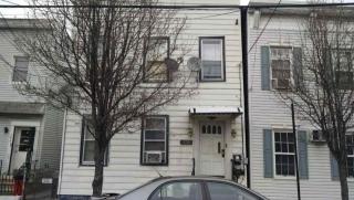 124 71st St, West New York, NJ 07093-3410