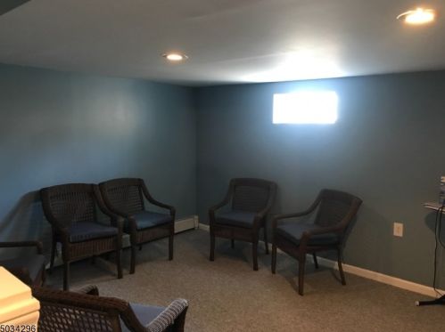 10 Oakwood Ct, Fanwood NJ  07023-1162 exterior