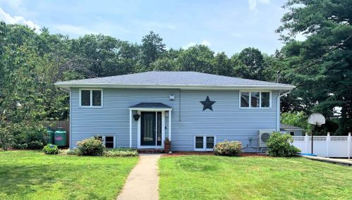 11 Hillcrest Rd, Salem, NH 03079-4238